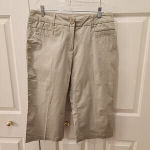 Will Smith Women's size 12  Khaki Capri Pants Front and Back  Pockets